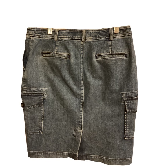 TALBOTS Denim Mini Skirt Back Pleat Side Pockets Sz 4 - Picture 2 of 9